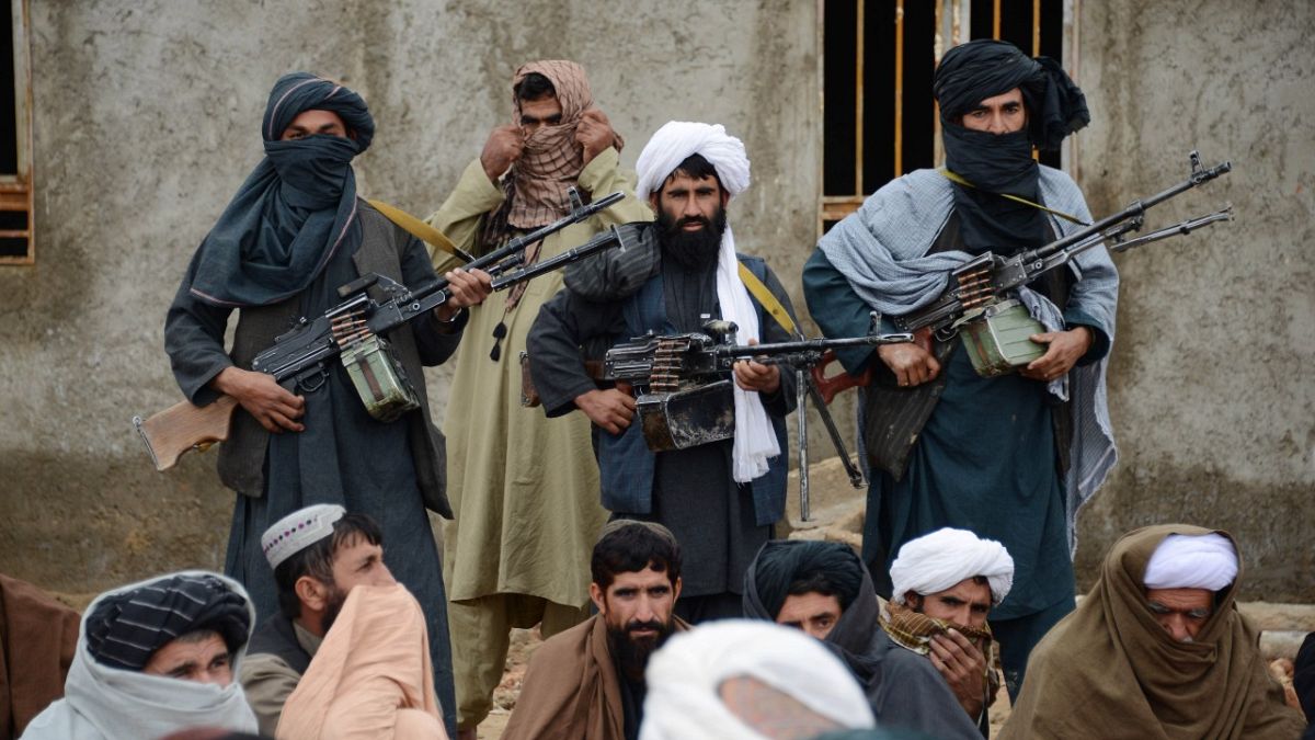 Taliban üyeleri (arşiv)