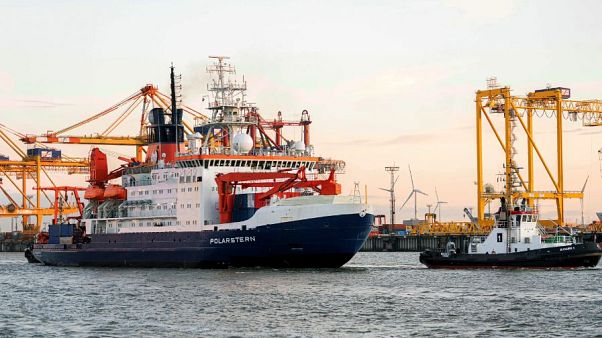 L'arrivo della "Polarstern" al porto di Bremerhaven (Germania). L'arrivo della "Polarstern" al porto di Bremerhaven (Germania).