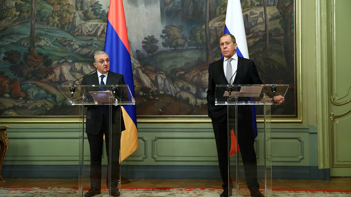 Die Außenminister Armeniens und Russlands