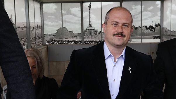 Marian Kotleba a szlovák Legfelsőbb Bíróságon 2020 február 29-én. Marian Kotleba a szlovák Legfelsőbb Bíróságon 2020 február 29-én.