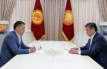 Kırgızistan'da 4 Ekim'de yapılan parlamento seçim sonuçlarının iptalini talep eden muhalefet partileri gösteri düzenlemişti