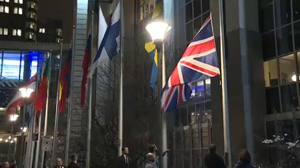 Brexit ist Realität - die britische Fahne vor dem Europäischen Parlament wird eingeholt Brexit ist Realität - die britische Fahne vor dem Europäischen Parlament wird eingeholt