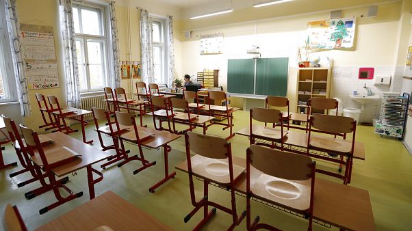 Üres tanterem Prágában Üres tanterem Prágában