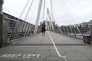 Restrições e casos de Covid-19 continuam a aumentar