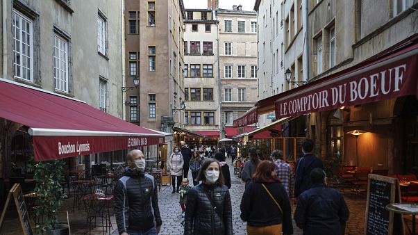 Európa lépésenként araszol vissza a kiterjedt lezárások felé Európa lépésenként araszol vissza a kiterjedt lezárások felé