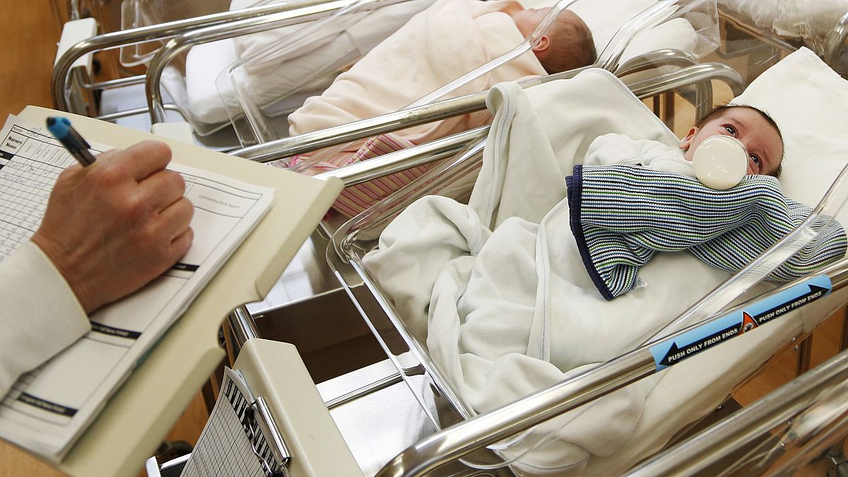 Covid-19 nedeniyle çocuk doğurma oranlarında düşüş yaşanıyor