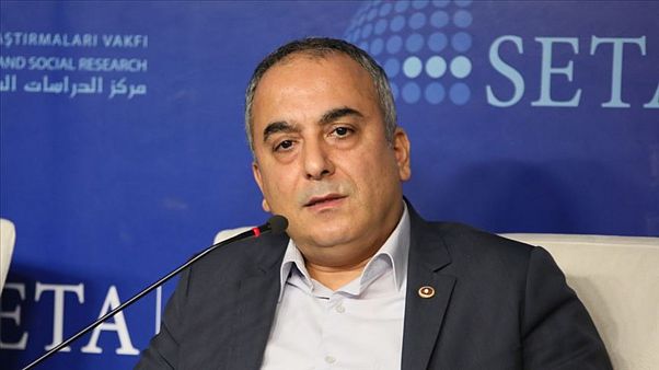 Ermeni Asıllı Türk siyasetçi Markar Esayan uzun süredir hastanede ve evinde mide kanseri tedavisi görmüştü. Ermeni Asıllı Türk siyasetçi Markar Esayan uzun süredir hastanede ve evinde mide kanseri tedavisi görmüştü.