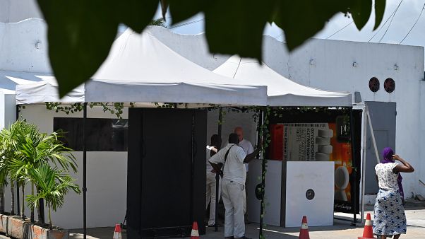 مكان عمل هيدلي فان أكر في أبيدجان مكان عمل هيدلي فان أكر في أبيدجان