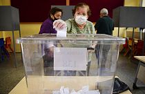 Los turcochipriotas votan en la segunda vuelta de las presidenciales