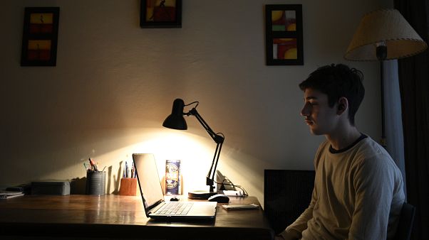 مخاطر العمل عن بعد مخاطر العمل عن بعد