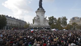  La manifestacón pacífica de este domingo 18 de octubre en la Plaza de la República para honrar la memoria del profesor Paty y condenar el terrorismo. París, Francia.