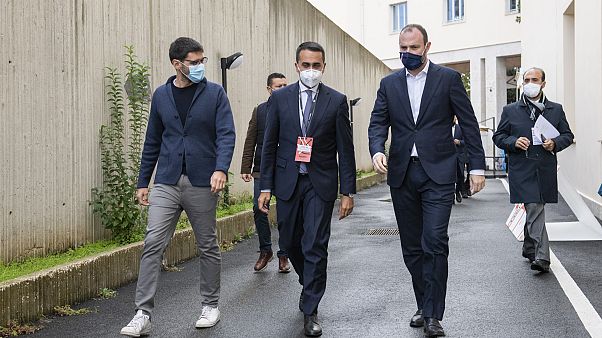 Di Maio in arrivo alla conferenza Di Maio in arrivo alla conferenza
