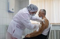 Скоро в России могут появиться еще две вакцины от коронавируса