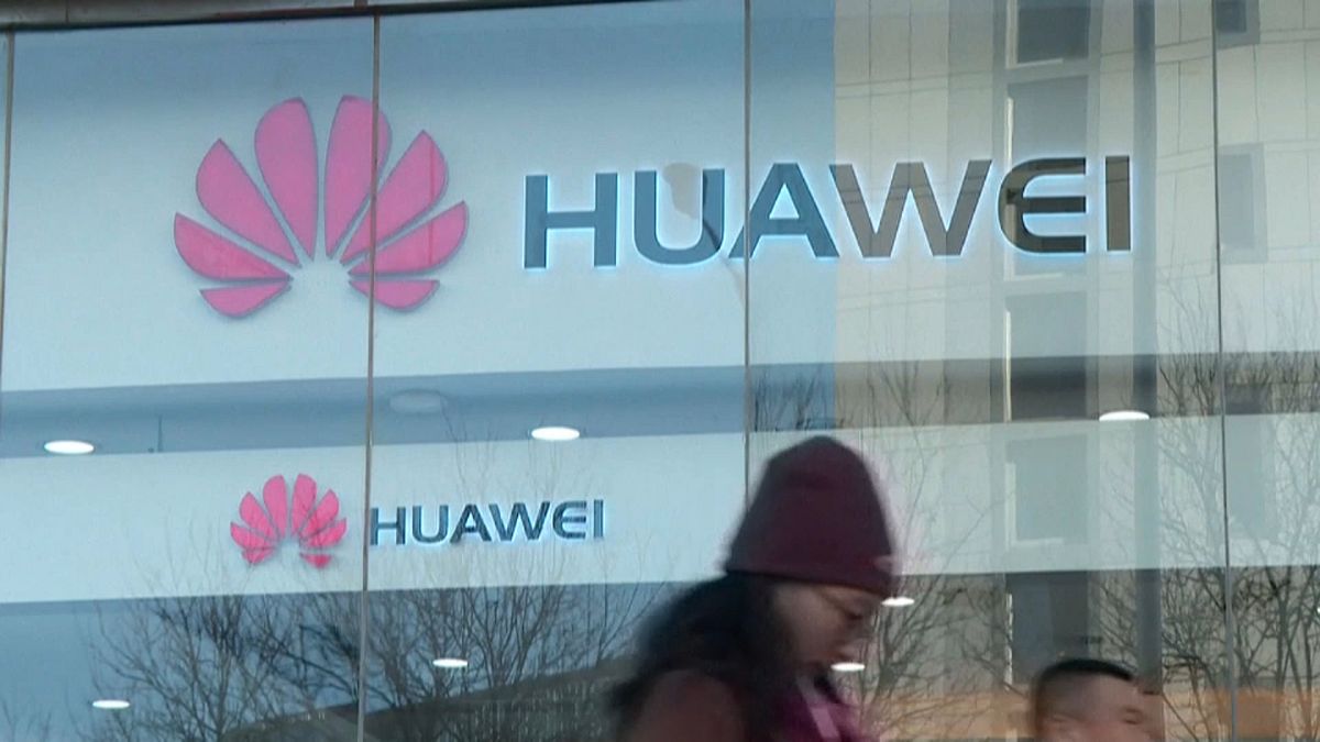 Suécia proíbe Huawei e ZTE na rede 5G