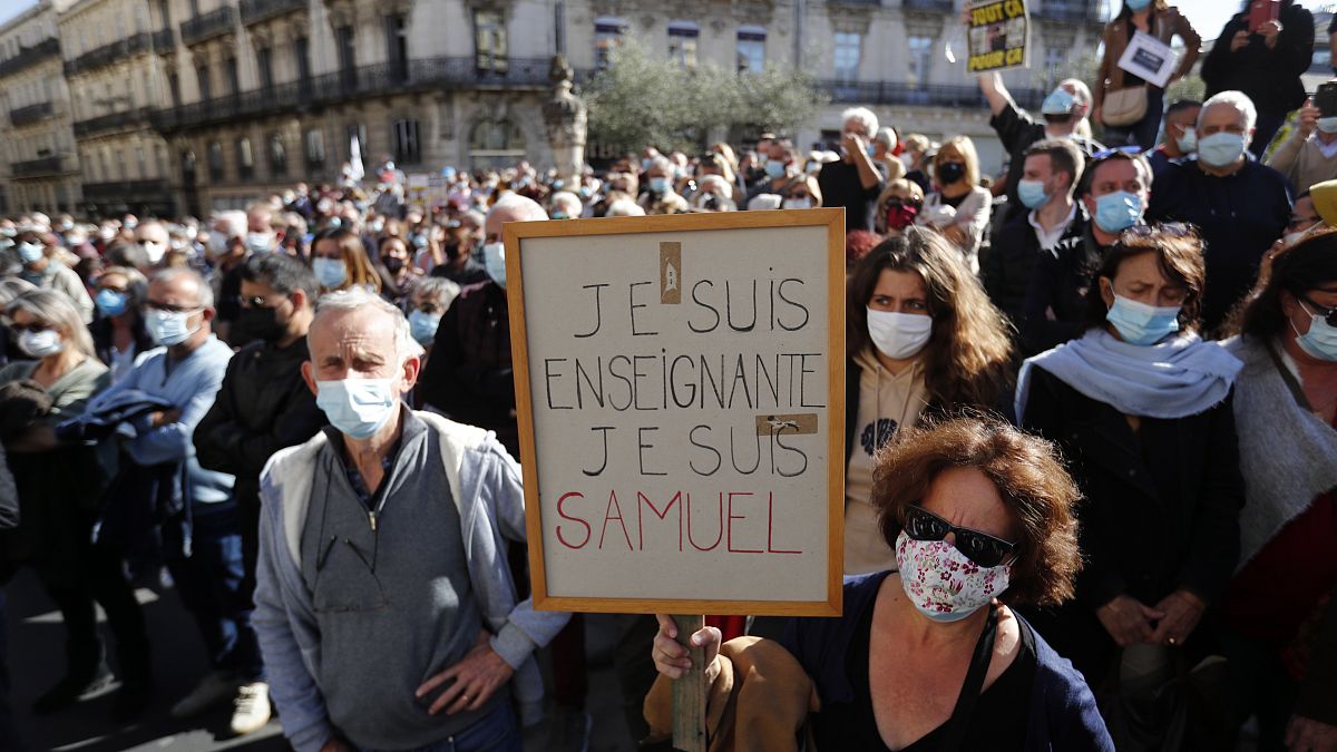 A szólásszabadságért kiálló tüntetők Montpellier-ben.