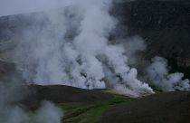 ARCHIVE : panaches de fumée suite à un séisme en Islande, le 30/05/2008