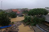الفيضانات تجتاح وسط فيتنام