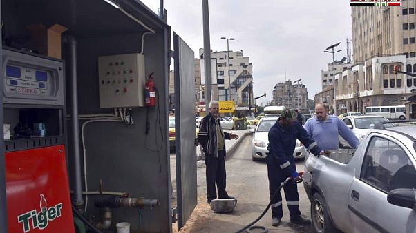 محطة تزويد بالبنزين في حمص- سوريا محطة تزويد بالبنزين في حمص- سوريا