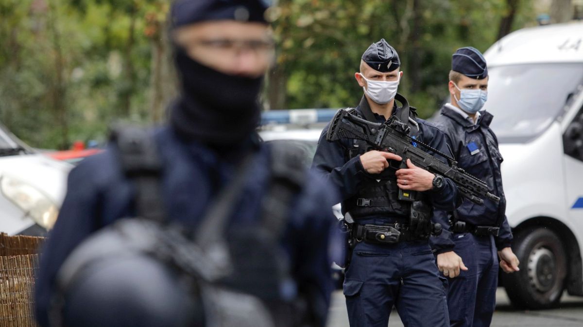 الشرطة الفرنسية تتولى الأمن في منطقة من باريس. 2020/09/25