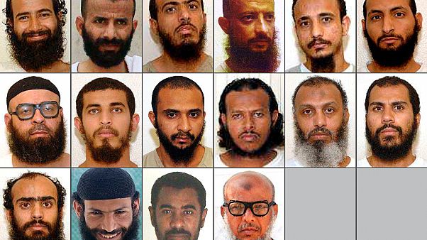 16 من أصل 18 سجينًا يمنيًا كانوا محتجزين في سجن غوانتانامو منذ أكثر من عقد ونقلتهم الولايات المتحدة قبل سنوات إلى الإمارات. 16 من أصل 18 سجينًا يمنيًا كانوا محتجزين في سجن غوانتانامو منذ أكثر من عقد ونقلتهم الولايات المتحدة قبل سنوات إلى الإمارات.