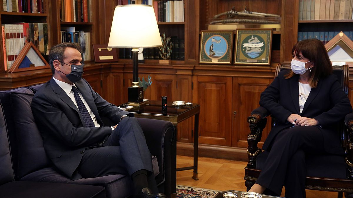 Ο έλληνας πρωθυπουργός Κυριάκος Μητσοτάκης και η Πρόεδρος της Ελληνικής Δημοκρατίας Κατερίνα Σακελλαροπούλου