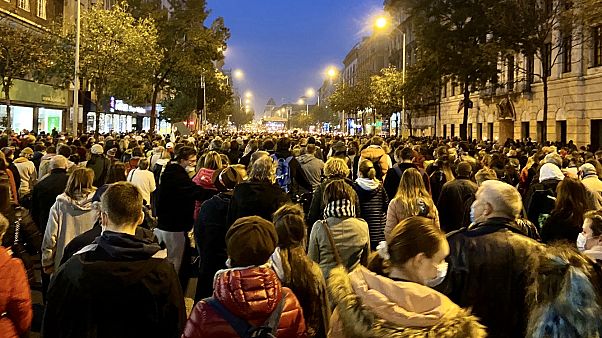 Amikor a tömeg elérte az Urániát, a menet vége az Erzsébet hídnál volt Amikor a tömeg elérte az Urániát, a menet vége az Erzsébet hídnál volt
