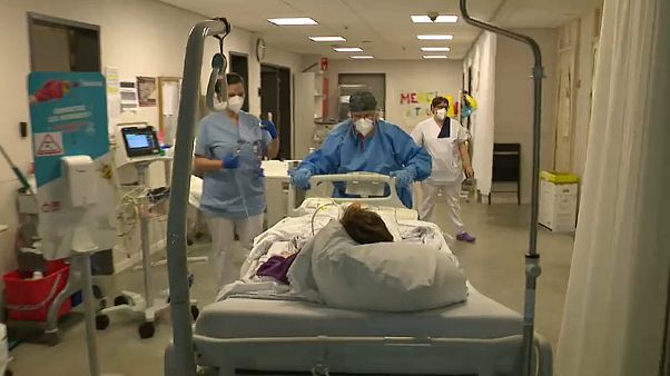 COVID-19: Σαρώνει το Βέλγιο το δεύτερο κύμα της πανδημίας COVID-19: Σαρώνει το Βέλγιο το δεύτερο κύμα της πανδημίας