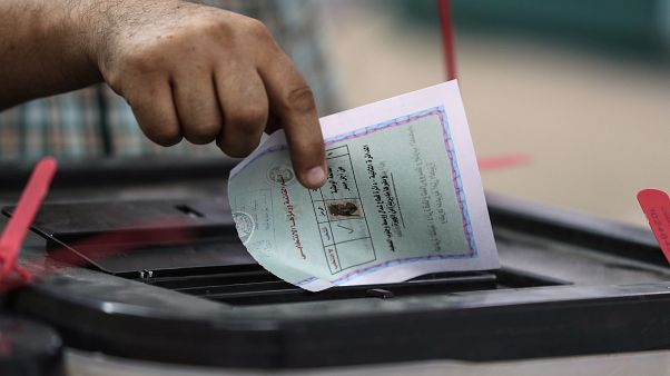 التصويت لانتخاب أعضاء البرلمان التصويت لانتخاب أعضاء البرلمان