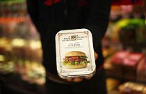 Belçika'da 'vegan burger' adı altında satılan bir ürün.