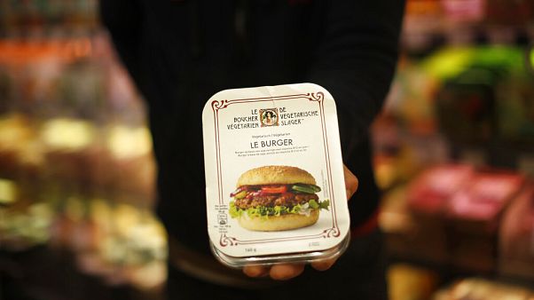 Belçika'da 'vegan burger' adı altında satılan bir ürün. Belçika'da 'vegan burger' adı altında satılan bir ürün.