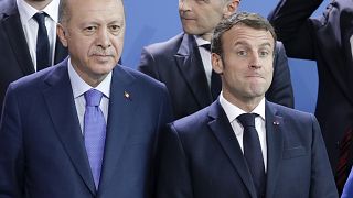 Οι πρόεδροι Γαλλία Εμ. Μακρόν και Τουρκίας Ρ. Τ. Ερντογάν κατά τη διάσκεψη του Βερολίνου για τη Λιβύη (Ιανουάριος 2020)