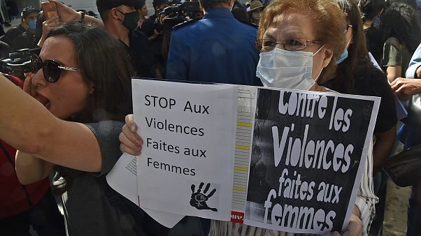 مظاهرة مناهضة للعنف ضد المرأة في الجزائر مظاهرة مناهضة للعنف ضد المرأة في الجزائر