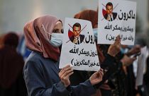 مظاهرات ضد تصريحات الرئيس الفرنسي إيمانويل ماكرون بشأن الرسوم الكاريكاتورية للنبي محمد.