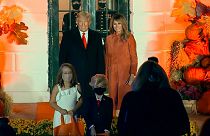 Zum Gruseln: Ehepaar Trump lädt zur Halloween-Parade