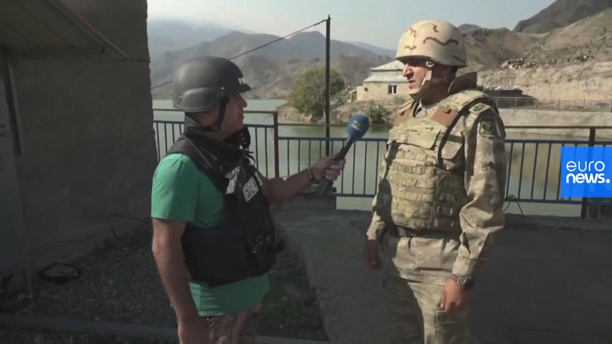 Euronews reporter Emin Ibrahimovic interviews Col Babek Semidli of the Azerbaijani Army