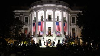 Aux Etats-Unis, une course à la Maison Blanche dominée par la Covid-19