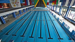 Con il nuovo Dpcm, chiudono le piscine. Ma la domanda da un milione di dollari è: quanti focolai ci sono stati nelle piscine italiane?