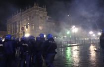 ویدئوی درگیری‌ها در ضدیت با محدودیت‌های کرونایی در ایتالیا