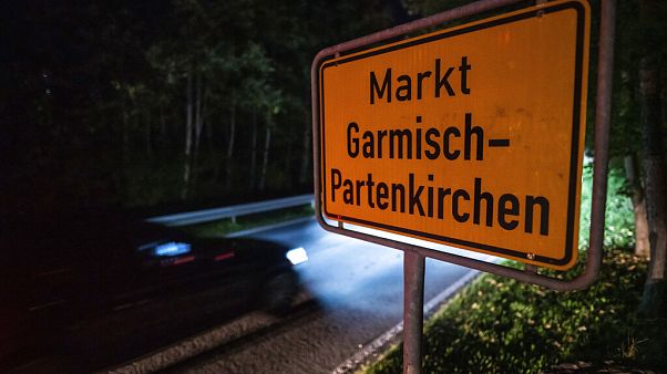 Ortseingangsschild Garmisch-Partenkirchen Ortseingangsschild Garmisch-Partenkirchen
