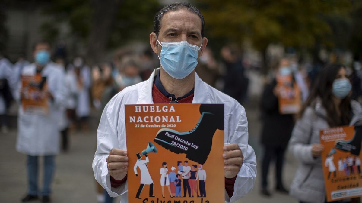 Médicos espanhóis fazem greve 