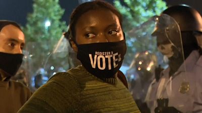USA: összecsapások rendőrök és tüntetők között Philadelphiában 