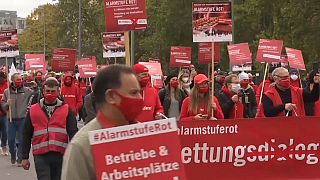 manifestanti in piazza in Germania