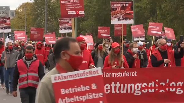 manifestanti in piazza in Germania manifestanti in piazza in Germania