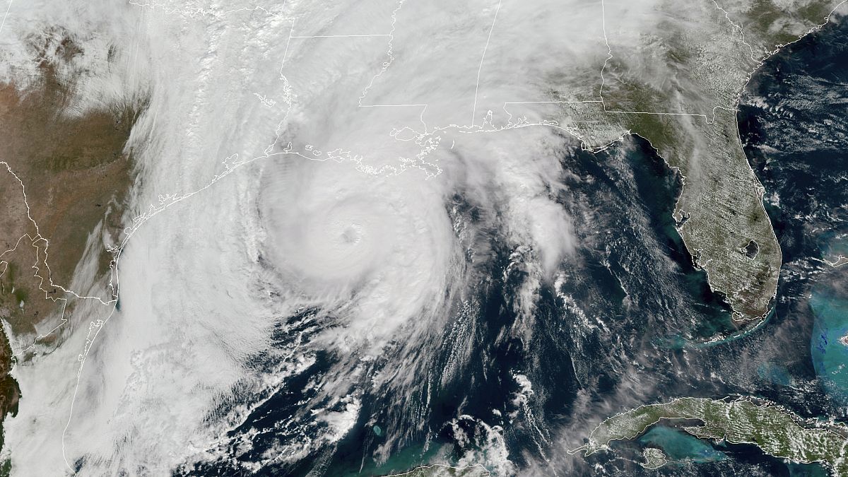 Hurrikán tombol az USA délkeleti partvidékén