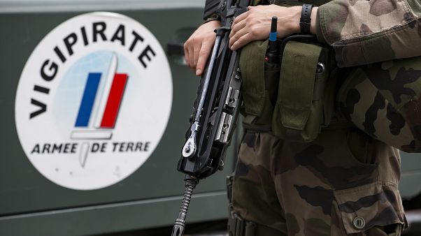Soldat français mobilisé dans le cadre du plan Vigipirate, le 25 juillet 2016. Soldat français mobilisé dans le cadre du plan Vigipirate, le 25 juillet 2016.