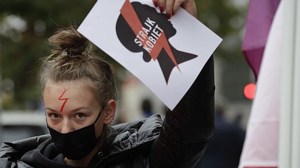 Polacos voltam às ruas pelo direito ao aborto Polacos voltam às ruas pelo direito ao aborto
