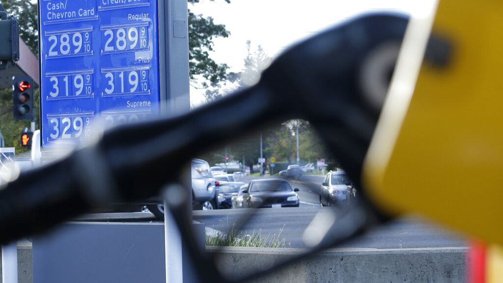 Petrol fiyatları son 5 ayın en düşük seviyesinde, ABD'de tüketim arttı Avrupa'da azaldı