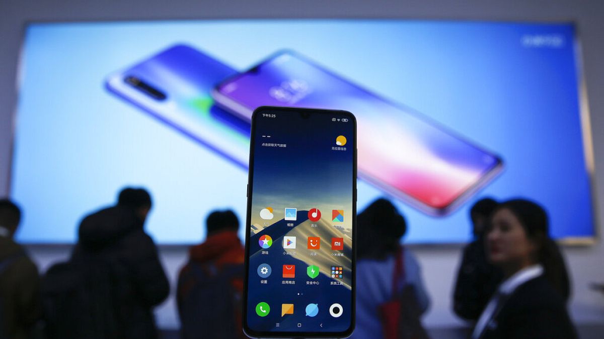 Çinli Xiaomi 2020'de dünyanın en çok satan akıllı telefon markası oldu, genel sıralamada Apple'ı geride bıraktı.