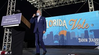 Duel à distance Trump-Biden en Floride