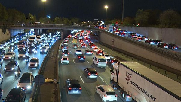 Pariser Umgehungsstraße, auf der Höhe der Porte Maillot, 29.10.2020 Pariser Umgehungsstraße, auf der Höhe der Porte Maillot, 29.10.2020